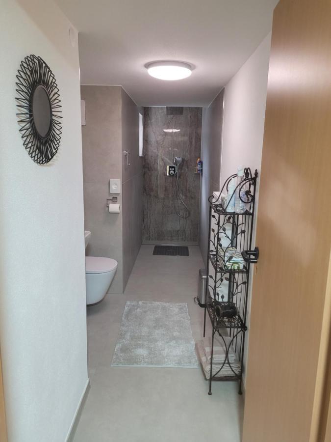 i24rooms - Gästezimmer, FeWo mit eigenem Garten Legau Exterior foto